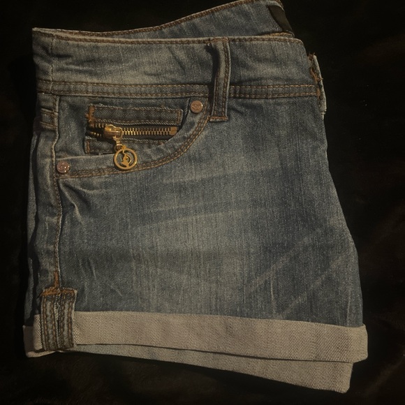 Y2K Baby phat size 7 shorts - Picture 4 of 6